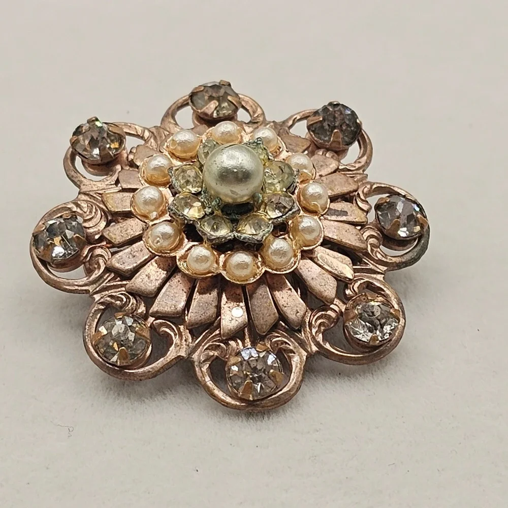 Vintage Brooch Pin Faux Pearl Rhinestone Copper Tone Flower Starburst Statement